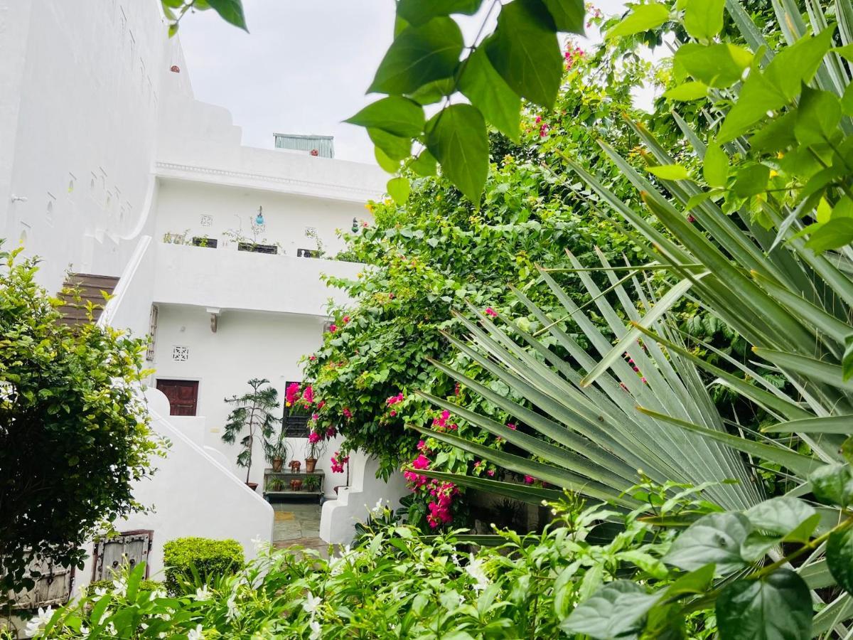 Mosaics Guest House ชัยปุระ ภายนอก รูปภาพ