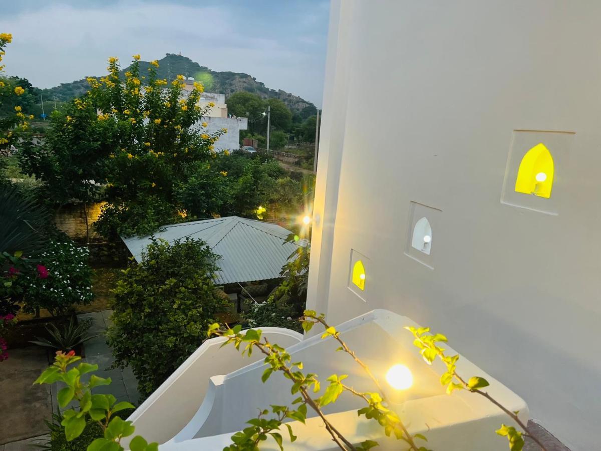 Mosaics Guest House ชัยปุระ ภายนอก รูปภาพ